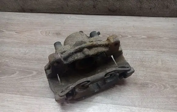 Volvo V70 Front brake caliper