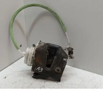 Audi A3 S3 8L Front door lock 8L0173B