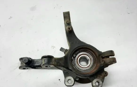 Opel Mokka B Front wheel hub