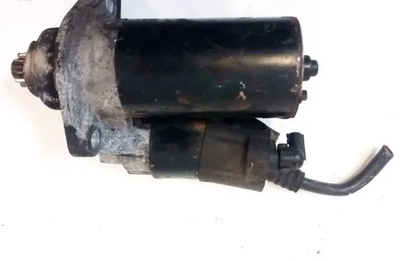 Volkswagen PASSAT B6 Starter motor 1005831311