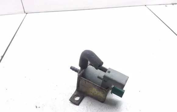 Opel Vectra B Brake central valve 72097516