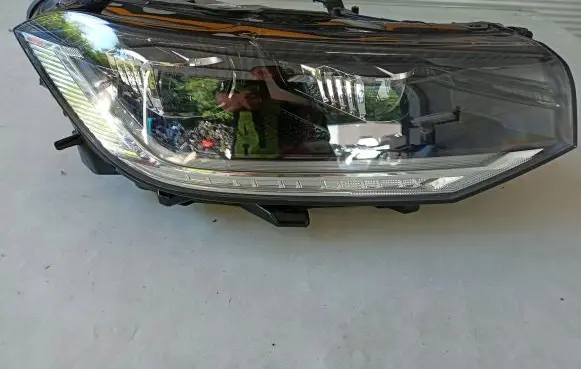 Volkswagen T-Roc Headlight/headlamp 2GM941036