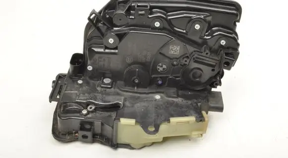 BMW 7 G11 G12 Front door lock 7477708