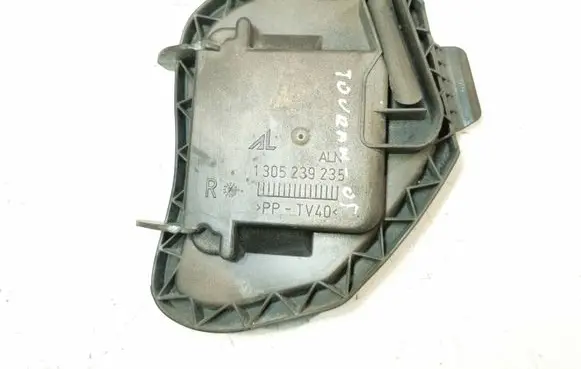 Volkswagen Touran I Headlight/headlamp dust cover 1305239235