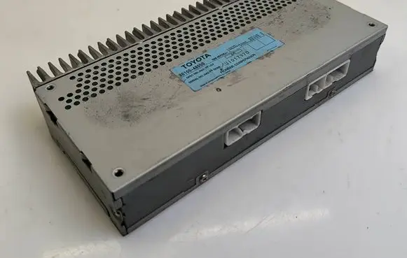 Lexus RX 300 Sound amplifier 8610048050 UI017970 GM8706ZT