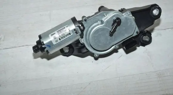 Volkswagen Scirocco Rear window wiper motor 1K8955711