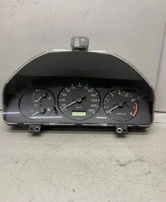 Mazda 323 F Speedometer (instrument cluster) 7MBH1CB