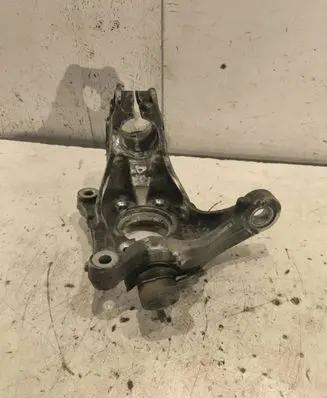 Volkswagen PASSAT B6 Front wheel hub 3C0407259