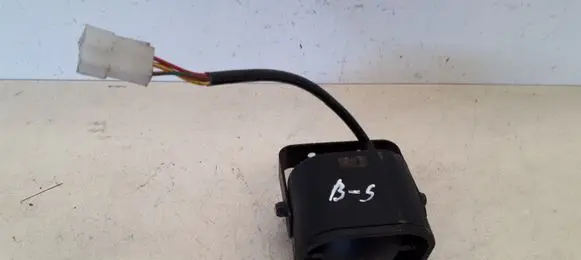Volkswagen PASSAT B5 Alarm system siren 3B0054628