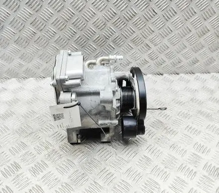 BMW X1 F48 F49 Generator/alternator 7649390