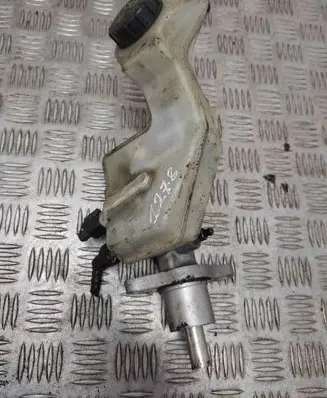 Mazda 3 I Master brake cylinder