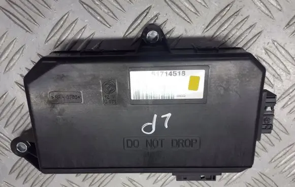 Fiat Stilo Door control unit/module 51714518