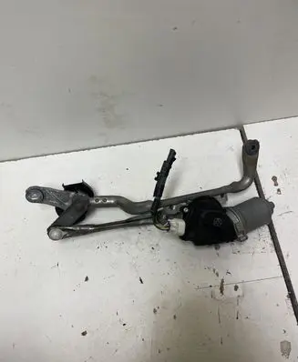 Toyota Yaris Front wiper linkage and motor 851100D190
