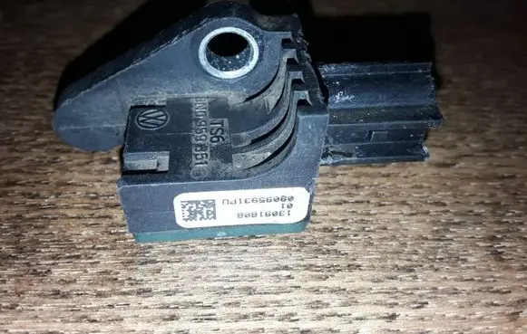 Skoda Superb B6 (3T) Airbag deployment crash/impact sensor 5N0959351B