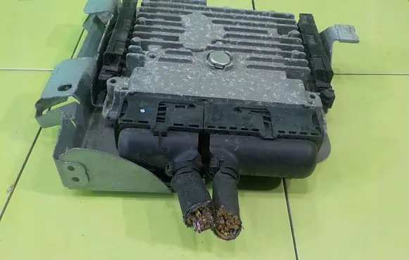 Volkswagen Caddy Engine control unit/module 03L906023PE