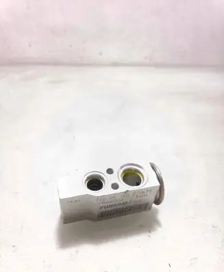 Audi A3 S3 8P Air conditioning (A/C) expansion valve 1K0820103