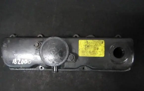 Nissan Almera Rocker cam cover 