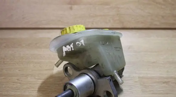 Audi A4 S4 B5 8D Master brake cylinder 4B0611301E