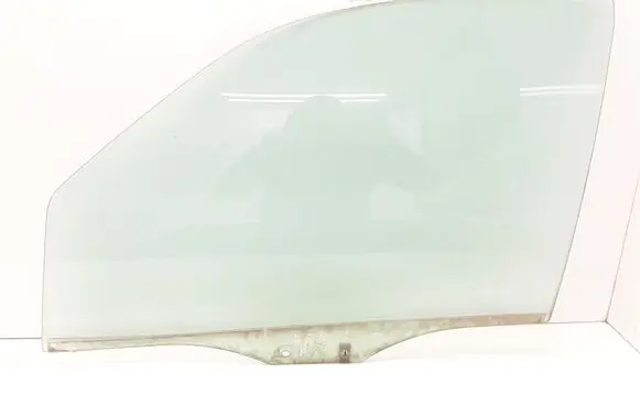 Ford Maverick Front door window glass four-door 43R000477 DOT75 M175