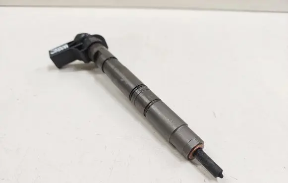 Skoda Superb B6 (3T) Fuel injector 03L130277 0445116030 090622