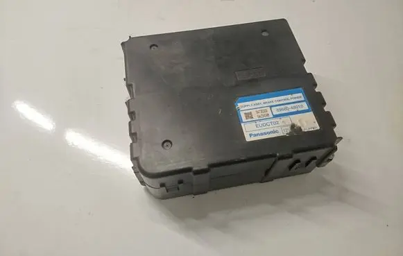 Lexus RX 330 - 350 - 400H Brake system control unit/module 8968048010
