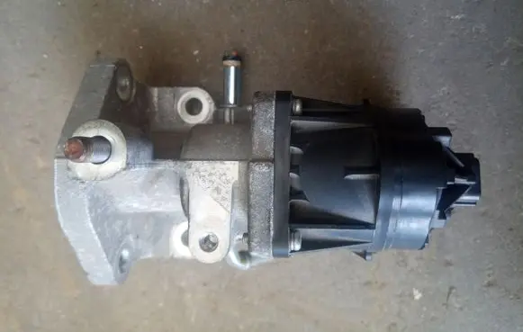 Mazda CX-5 EGR valve K5T70874