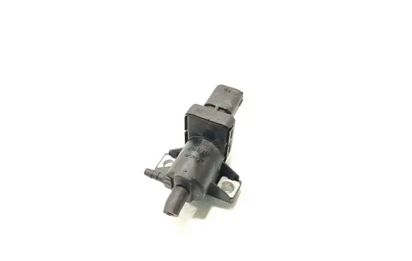 Opel Insignia A Vacuum valve 55574896