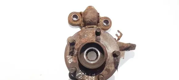 Nissan Primera Front wheel hub