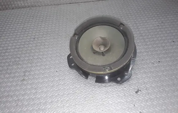 Suzuki Grand Vitara I Front door speaker
