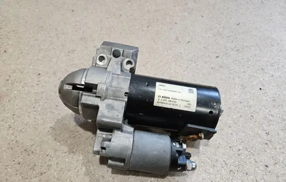 BMW 5 G30 G31 Starter motor 8589891