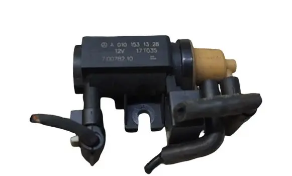 Mercedes-Benz A W176 Vacuum valve A0101531328