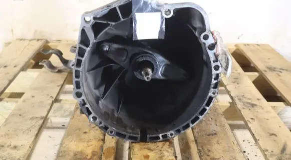 BMW 3 E90 E91 Manual 6 speed gearbox 7533818