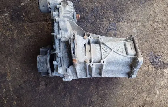 Volkswagen Touareg II Gearbox transfer box case LSG 0BU341011F