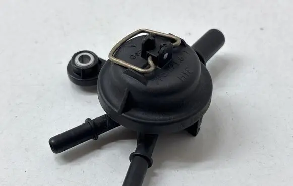 Porsche Panamera (970) Coolant heater control valve 7P5121671