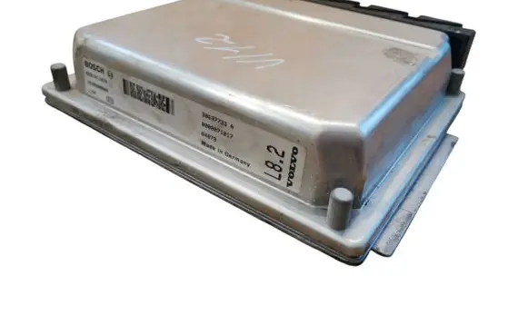 Volvo S60 Engine control unit/module 30637733A 04079 0281011078