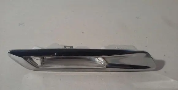 BMW 5 F10 F11 Front fender indicator light 7154167 7154169