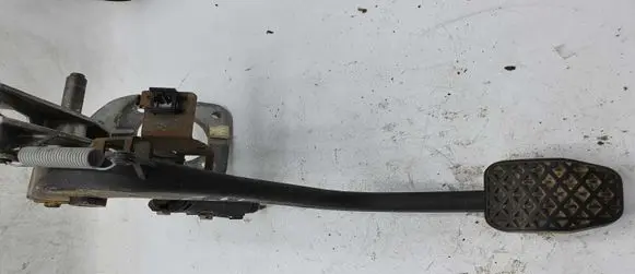 BMW 3 E46 Brake pedal 35112229128