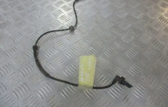 Renault Modus ABS wheel speed sensor 8200195828