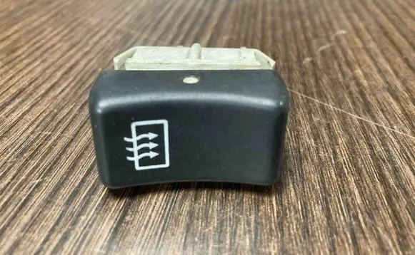 Renault Trafic II (X83) Windscreen/window heater switch