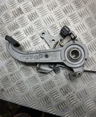 Mercedes-Benz S W220 Handbrake/parking brake lever assembly 2204200312