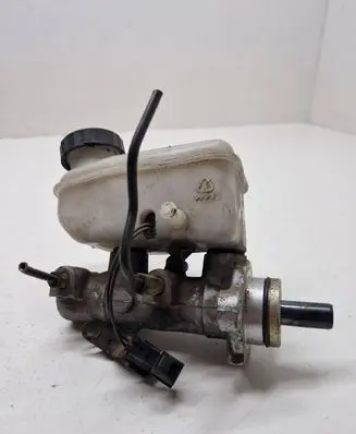 KIA Sorento Brake fluid reservoir 