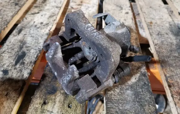 Skoda Roomster (5J) Rear brake caliper