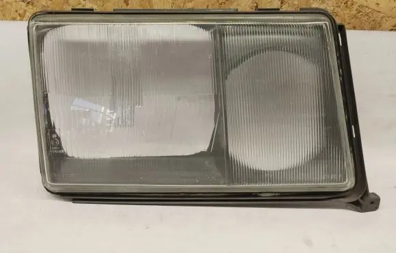 Mercedes-Benz E W124 Headlight lense 0008200966 A0008200966