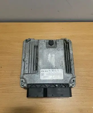 Audi A4 S4 B9 Engine control unit/module 04L906021FQ 0281031413