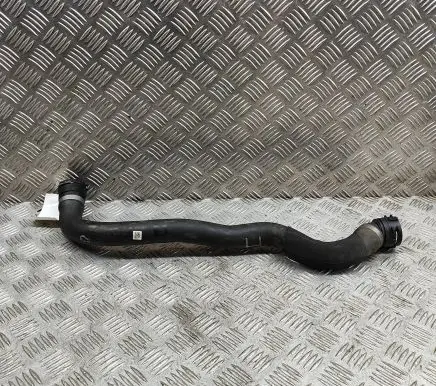 BMW X5 G05 Engine coolant pipe/hose 8742649