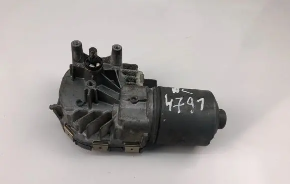 Skoda Octavia Mk2 (1Z) Wiper motor 1K1955119B