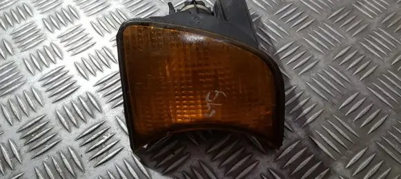 BMW 5 E34 Front indicator light 1384034 155042