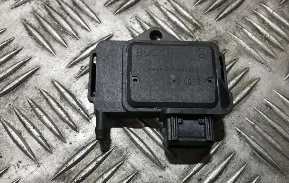Volkswagen Vento Air pressure sensor 0261230008 3a0906051