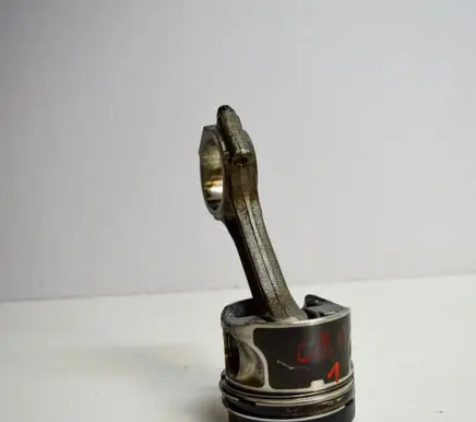 Volkswagen PASSAT B6 Piston 081187HSRI