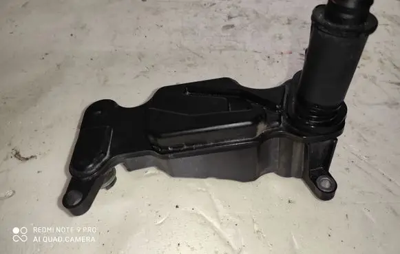 Mercedes-Benz B W246 W242 Other engine bay part A2700103801